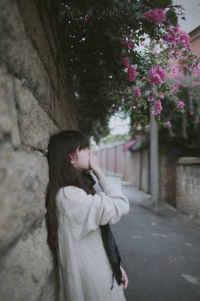 听闻你始终一人歌词